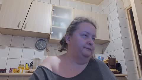 bethnorth online show from December 19, 2025, 2:40 am