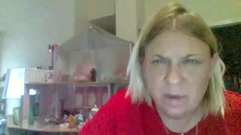 betsygore78 online show from February 6, 2025, 2:04 pm