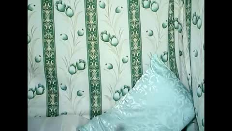 betty_83 online show from January 11, 2025, 3:31 pm