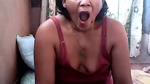 betty_83 online show from July 7, 2026, 12:02 am
