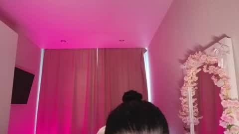 Betty online show from November 22, 2025, 12:48 pm