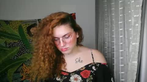 Snapshot of bettytaylor23 chatting on November 20, 2025, 12:55 am bettytaylor23 online show from November 20, 2025, 12:55 am