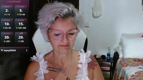 bibiana online show from April 13, 2026, 10:04 pm