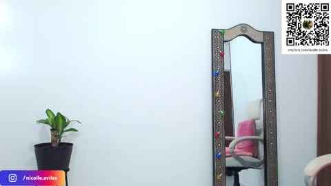 Snapshot of beuty_goddes777 chatting on February 22, 2025, 2:19 pm Nicolle Aviles online show from February 22, 2025, 2:19 pm