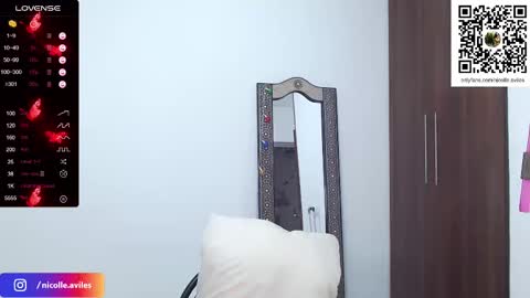 Snapshot of beuty_goddes777 chatting on February 28, 2025, 11:01 pm Nicolle Aviles online show from February 28, 2025, 11:01 pm