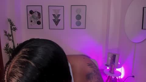 beverlyy johnson online show from November 22, 2025, 2:21 am