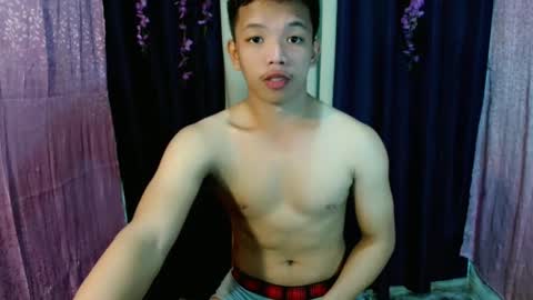 Snapshot of bexyourxman chatting on February 23, 2025, 8:49 am Adrian online show from February 23, 2025, 8:49 am