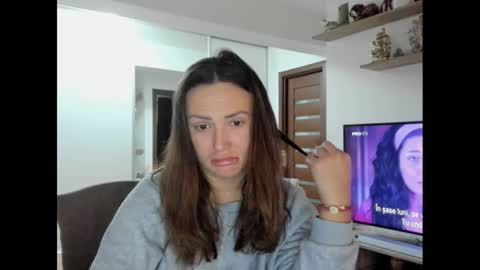   BeyonceDoll       Twitter DollBeyonce    online show from January 26, 2025, 11:50 am