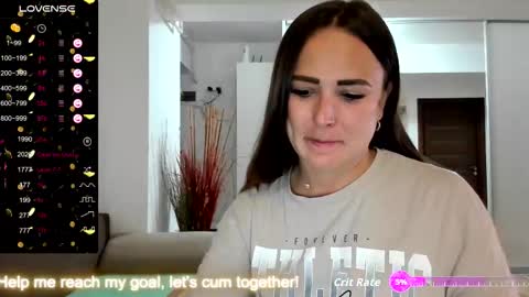   BeyonceDoll       Twitter DollBeyonce    online show from September 28, 2025, 6:13 pm