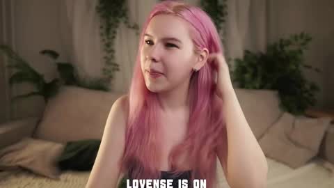 Eliz online show from November 27, 2025, 1:29 am