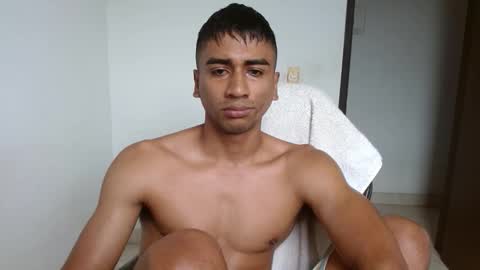 Snapshot of bfernando_05 chatting on November 10, 2025, 8:52 pm BAYRON online show from November 10, 2025, 8:52 pm