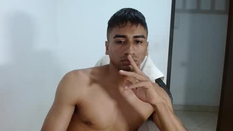 Snapshot of bfernando_05 chatting on November 11, 2025, 11:38 pm BAYRON online show from November 11, 2025, 11:38 pm