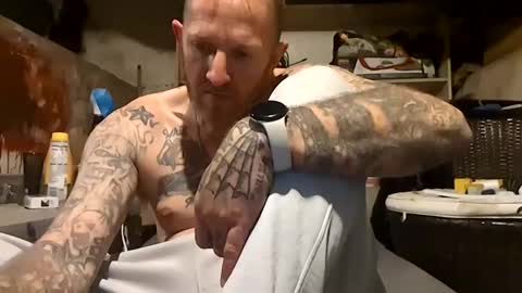 bharv69926743 online show from February 16, 2026, 2:51 am