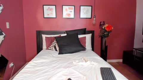 Snapshot of bhritany_brow chatting on January 23, 2025, 10:01 pm Bhri online show from January 23, 2025, 10:01 pm