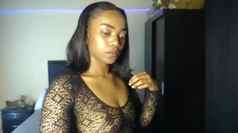 Snapshot of bhritany_brow chatting on March 10, 2025, 2:17 am Bhri online show from March 10, 2025, 2:17 am