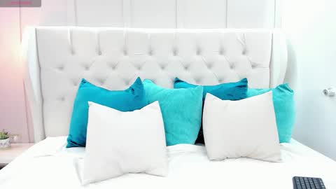 Snapshot of bhritany_brow chatting on October 21, 2025, 5:57 pm Bhri online show from October 21, 2025, 5:57 pm