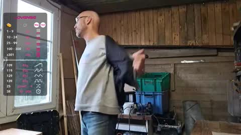 Snapshot of bi_french69 chatting on October 26, 2025, 2:23 pm My name is David and if you like public exhibitions you wont be disappointed with me LoL - My favorite vibes is 44 online show from October 26, 2025, 2:23 pm