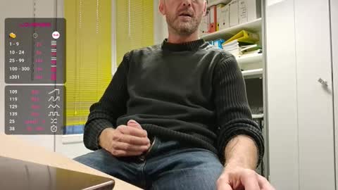 Snapshot of bi_french69 chatting on November 4, 2025, 4:39 pm My name is David and if you like public exhibitions you wont be disappointed with me LoL - My favorite vibes is 44 online show from November 4, 2025, 4:39 pm