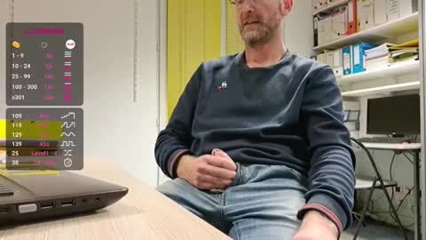 Snapshot of bi_french69 chatting on December 1, 2025, 4:45 pm My name is David and if you like public exhibitions you wont be disappointed with me LoL - My favorite vibes is 44 online show from December 1, 2025, 4:45 pm