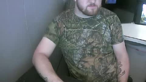 bi_guy_1993 online show from April 26, 2026, 11:35 pm