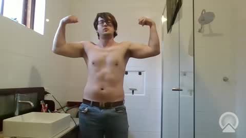 bi_showoffguy_02 online show from June 8, 2026, 6:36 am