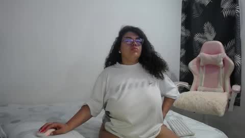 Bianca Tuesday to Sunday from 2am to 6am UTC-5 online show from February 21, 2026, 9:21 am