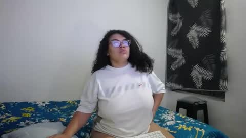 Snapshot of bianca_boobs chatting on June 14, 2026, 9:44 am Bianca Tuesday to Sunday from 2am to 6am UTC-5 online show from June 14, 2026, 9:44 am