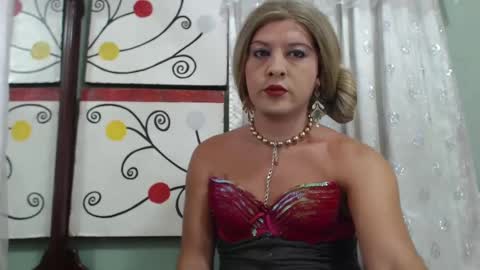 Snapshot of bianca_vega chatting on October 6, 2025, 5:10 pm Bianca Vega online show from October 6, 2025, 5:10 pm