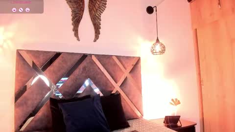  B I A N C A  online show from February 23, 2025, 9:44 am