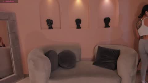 Bianca Pierce online show from February 6, 2026, 11:57 am