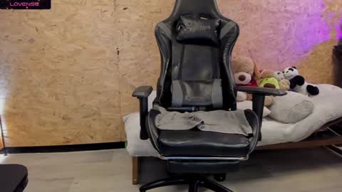 Biancastrong.. IGThebiancastrong online show from January 8, 2025, 4:44 am