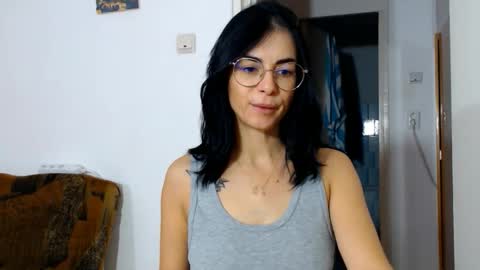 innasugarwild online show from September 17, 2025, 5:14 pm