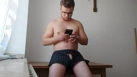 biboynr98 online show from September 28, 2025, 12:10 pm