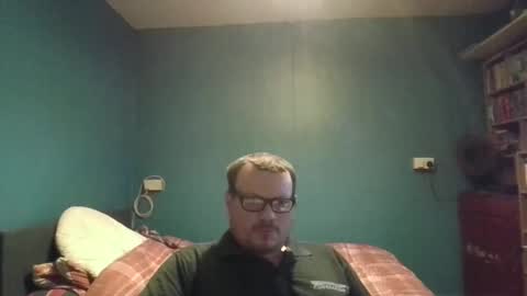 Snapshot of bidan1986 chatting on February 26, 2025, 5:28 pm bigdan1986 online show from February 26, 2025, 5:28 pm