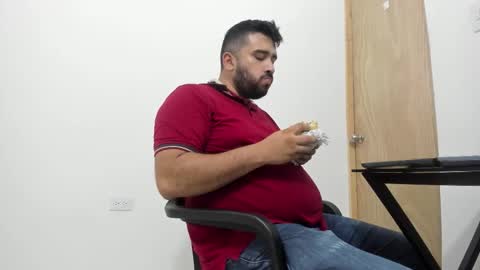 Snapshot of big_dad69 chatting on September 16, 2025, 4:02 am Tommy online show from September 16, 2025, 4:02 am