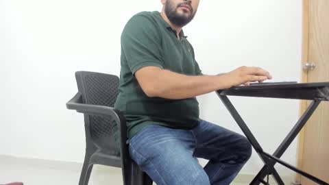 Snapshot of big_dad69 chatting on September 29, 2025, 3:22 am Tommy online show from September 29, 2025, 3:22 am