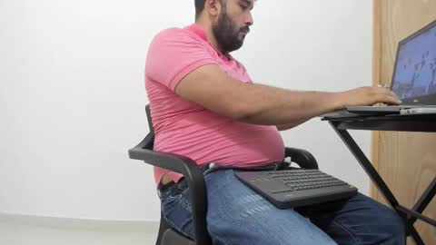 Snapshot of big_dad69 chatting on September 30, 2025, 1:32 am Tommy online show from September 30, 2025, 1:32 am