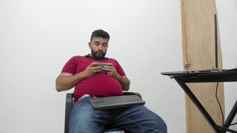 Snapshot of big_dad69 chatting on November 2, 2025, 5:37 pm Tommy online show from November 2, 2025, 5:37 pm