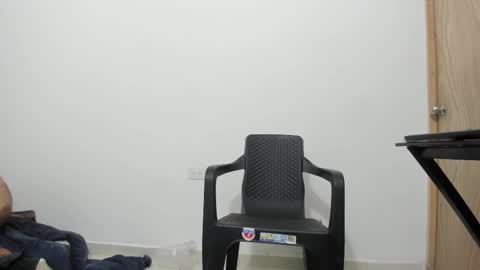 Snapshot of big_dad69 chatting on December 4, 2025, 5:50 am Tommy online show from December 4, 2025, 5:50 am