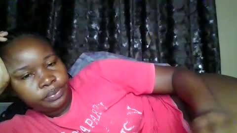 Snapshot of big_diva chatting on June 9, 2026, 1:39 am big_diva online show from June 9, 2026, 1:39 am