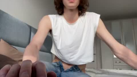 Snapshot of big_lil_small chatting on June 27, 2026, 2:23 pm big_lil_small online show from June 27, 2026, 2:23 pm