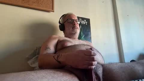 BigBearXXX online show from April 15, 2026, 7:58 pm