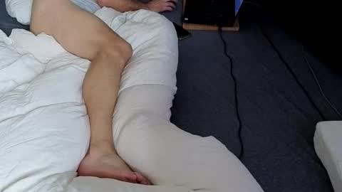 Snapshot of bigbonercum chatting on October 12, 2025, 9:30 am 8 inch big head throbbing gristle online show from October 12, 2025, 9:30 am