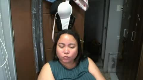 bigboobslyn online show from June 12, 2026, 8:19 pm