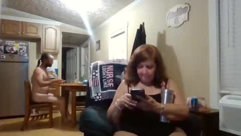 bigbootybitch709 online show from April 22, 2026, 12:24 am