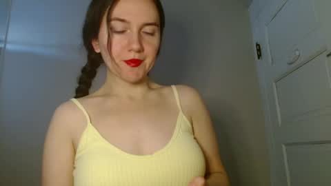 Isabella online show from January 8, 2026, 8:44 pm