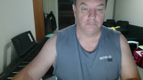 bigboybenny176 online show from April 9, 2026, 2:33 pm