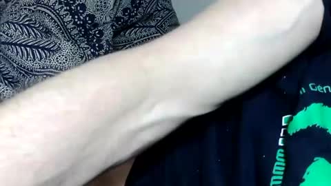 Snapshot of bigboyjinn chatting on December 24, 2024, 8:27 pm Jinn online show from December 24, 2024, 8:27 pm