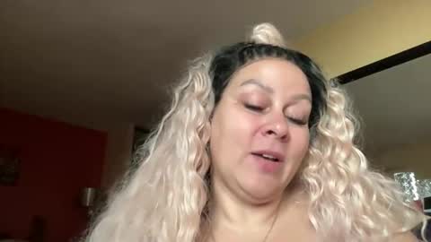 BIG BREAST SABRINA online show from May 22, 2026, 12:33 pm