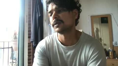bigbrown_boy online show from May 14, 2026, 6:37 pm